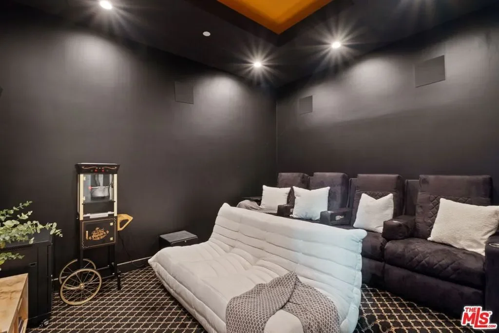 816 N Stanley Avenue, Los Angeles, California, United States. - Photo 7
