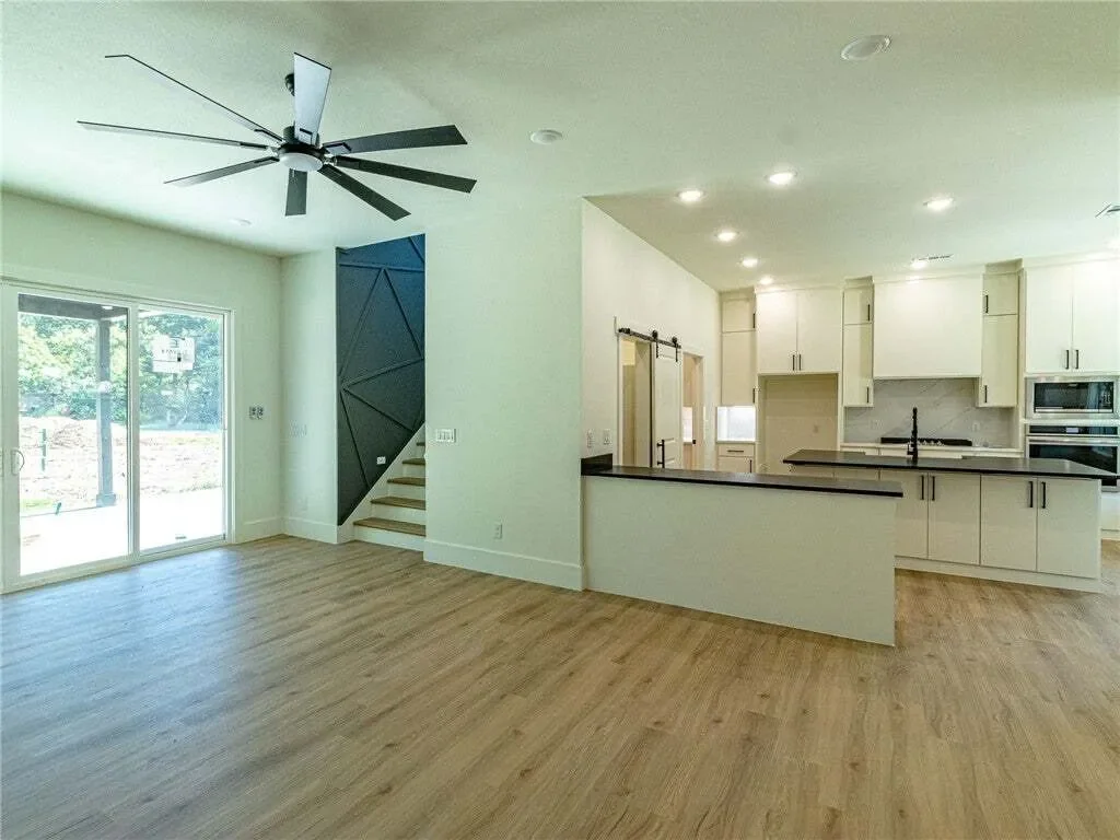 Gallery photo 11