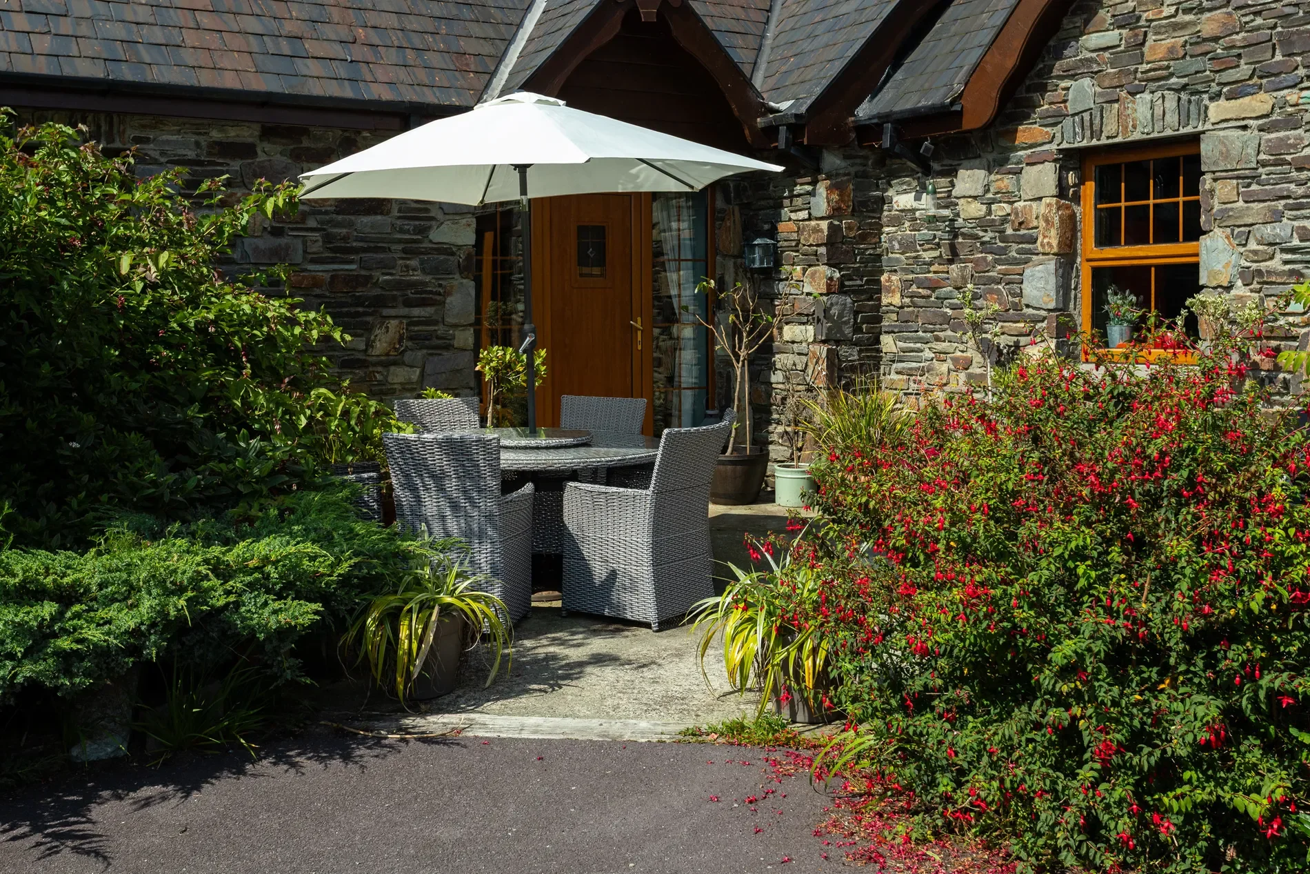 Aghatubrid More, Glandore, Co. Cork, Ireland, Glandore, County Cork, Ireland. - Photo 5
