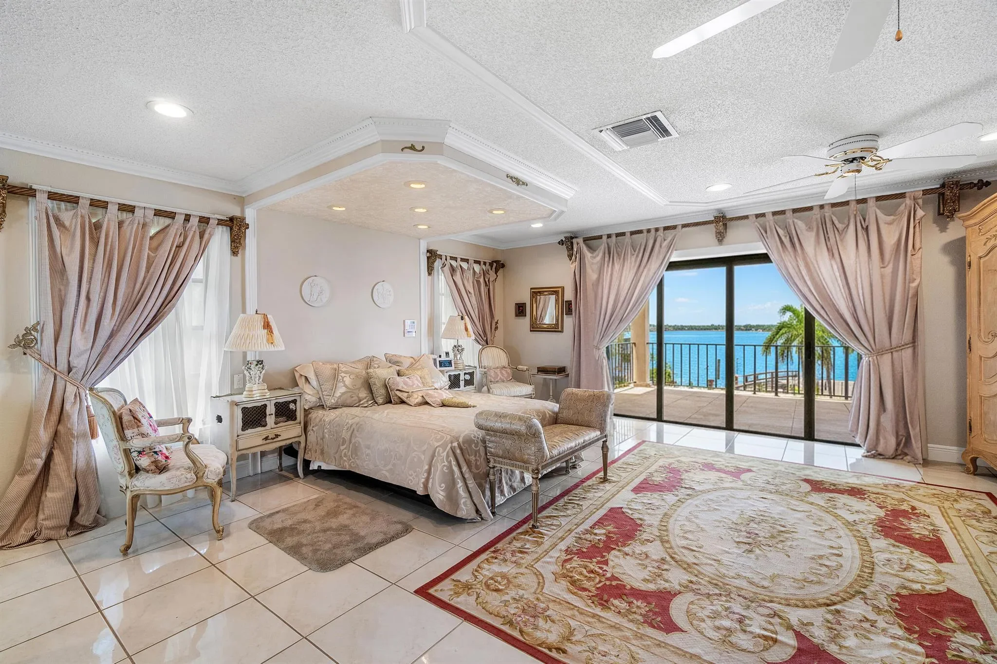 1010 Pine Point Road, Riviera Beach, Florida, United States. - Photo 41