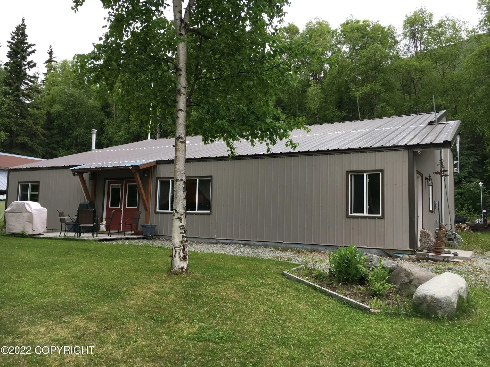 Exterior photo 4