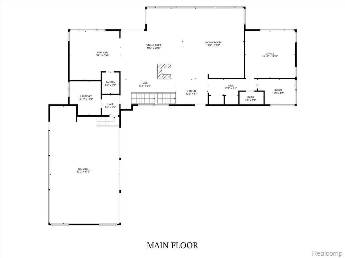 3468 PINE ESTATES Drive, West Bloomfield Charter Township, MI 48323, Orchard Lake Village, Michigan, United States. - Photo 2