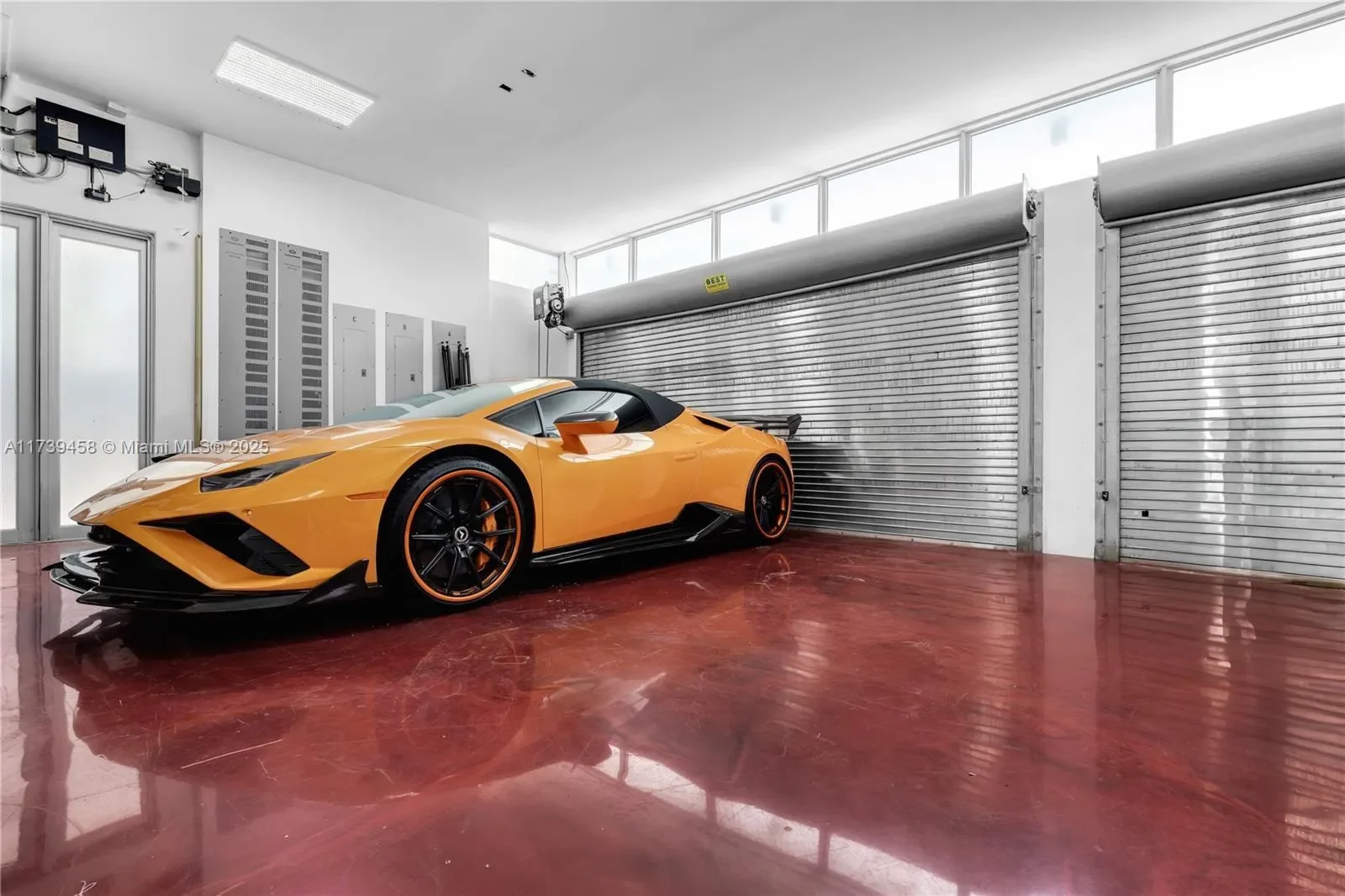 300 Royal Plaza Dr, Fort Lauderdale, Florida, United States. - Photo 30