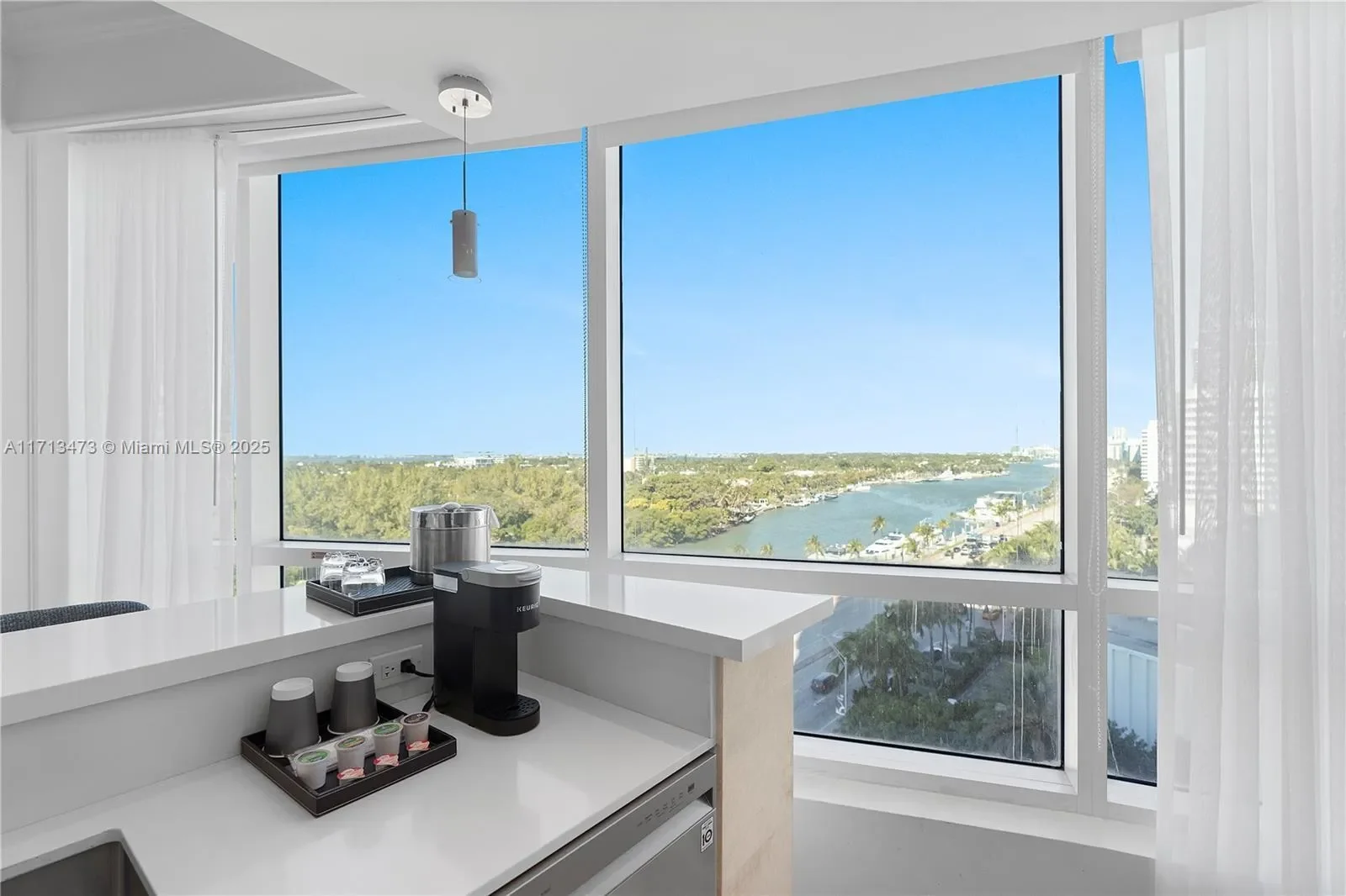 4401 Collins Ave 1015/1017, Miami Beach, Florida, United States. - Photo 13