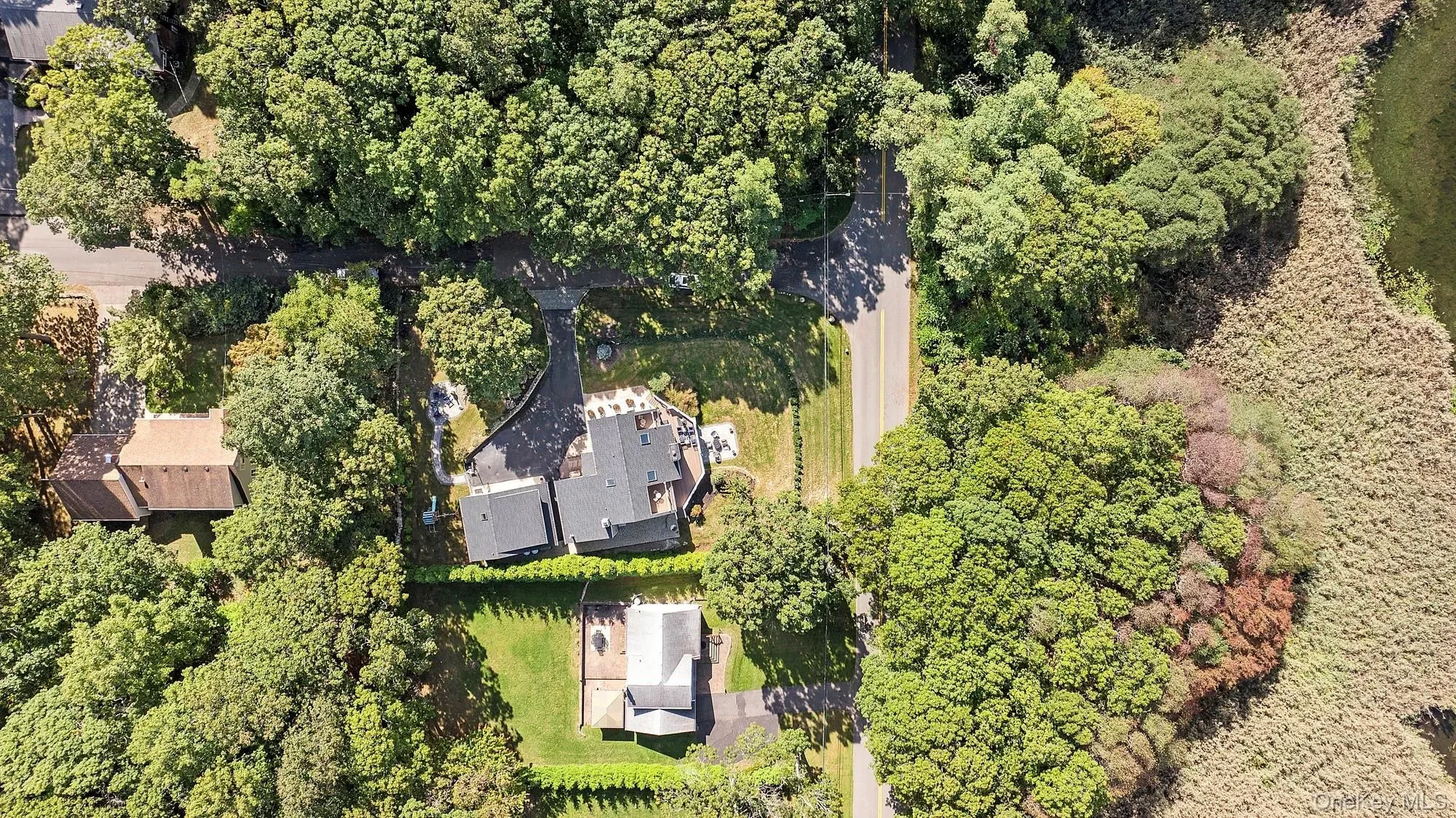 12250 Soundview Avenue, Southold, New York, United States. - Photo 19