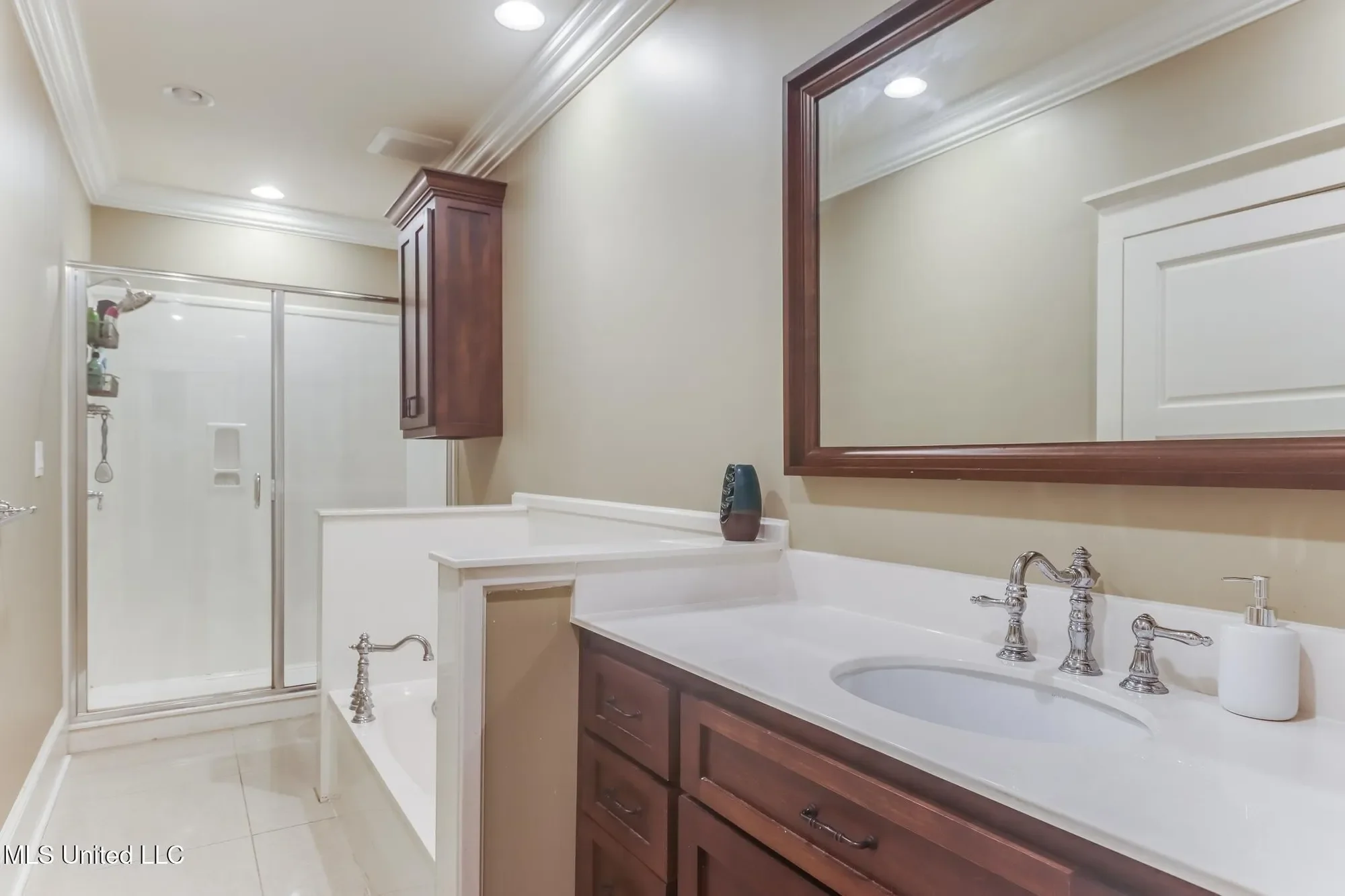 726 Wiggins Circle, Pascagoula, MS 39581, Pascagoula, Mississippi, United States. - Photo 23