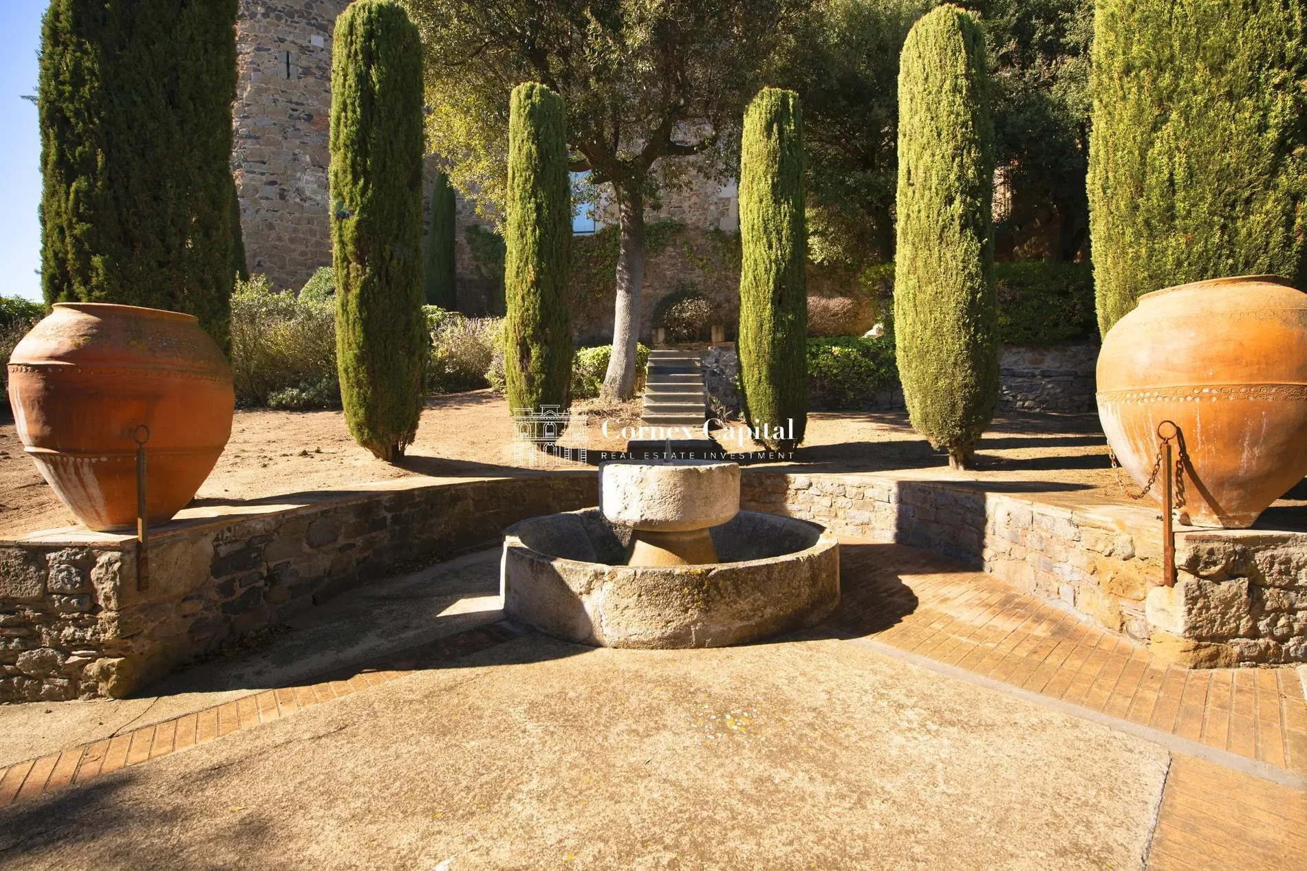 Exterior photo 10