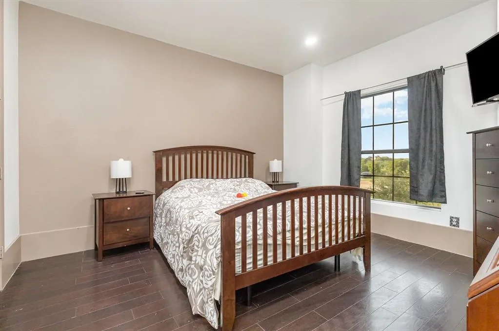 1031 Mallard Pointe Drive, Grand Prairie, Texas, United States. - Photo 26
