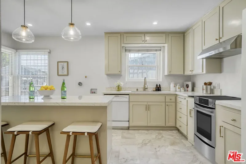 5248 Parkglen Avenue, Los Angeles, California, United States. - Photo 11