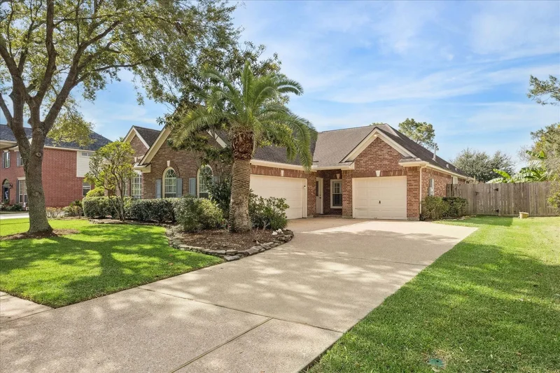1804 Sandy Lake Drive, Friendswood, TX 77546, Friendswood, Texas, United States. - Photo 6