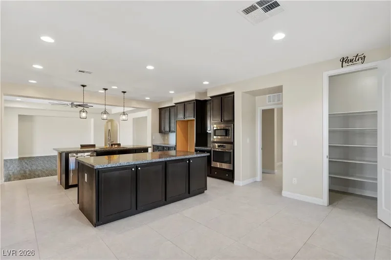 9240 Northfield Park Court, Las Vegas, Nevada, United States. - Photo 4