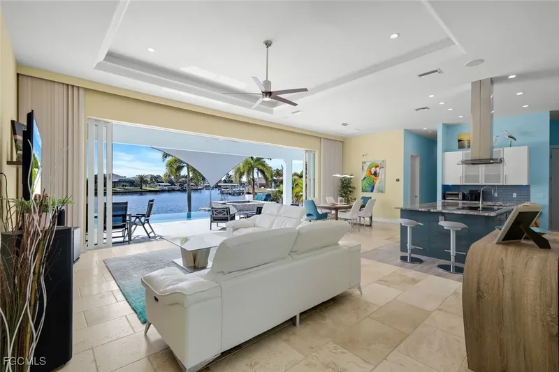 1000 NW 37th Place, Cape Coral, Florida, United States. - Photo 14