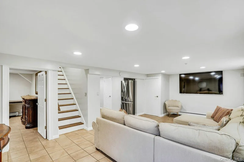 41 Hearthstone Drive, Huntington Station, New York, United States. - Photo 35