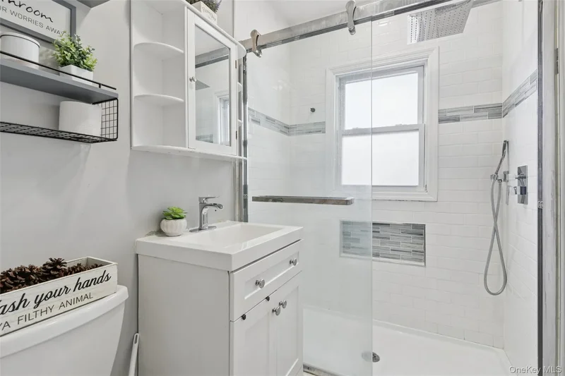 2861 Tilrose Avenue, Oceanside, New York, United States. - Photo 16