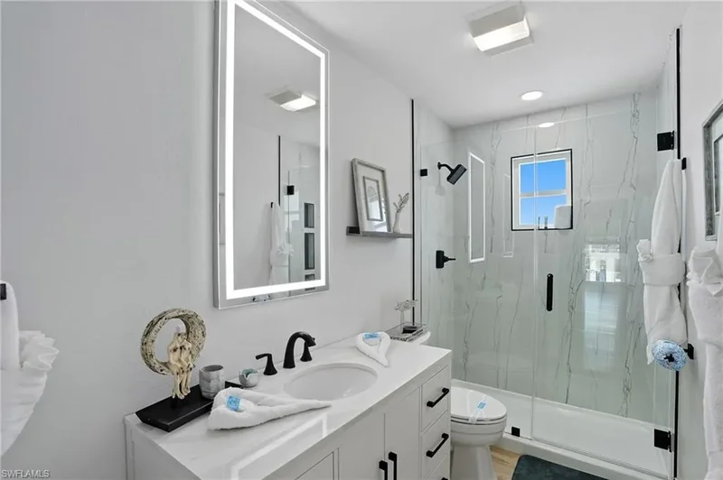 190 Bayview AVE, Fort Myers Beach, Florida, United States. - Photo 22