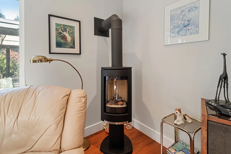 5005 Bay Road, Sechelt, BC V7Z 0E9, Sechelt, British Columbia, Canada. - Photo 6