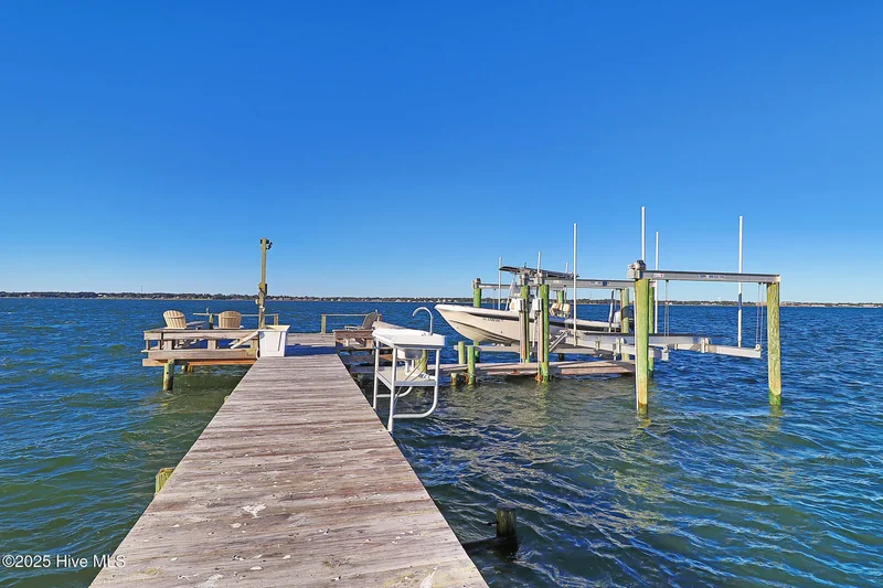 204 Shoreline Drive, Atlantic Beach, NC 28512, Atlantic Beach, North Carolina, United States. - Photo 34