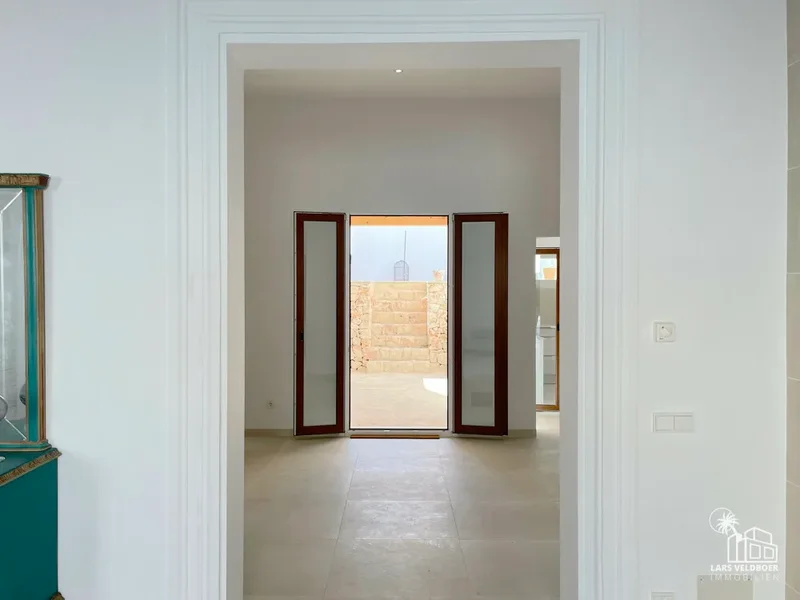 Calle Bellpuig, Felanitx, Balearic Islands, Spain. - Photo 6