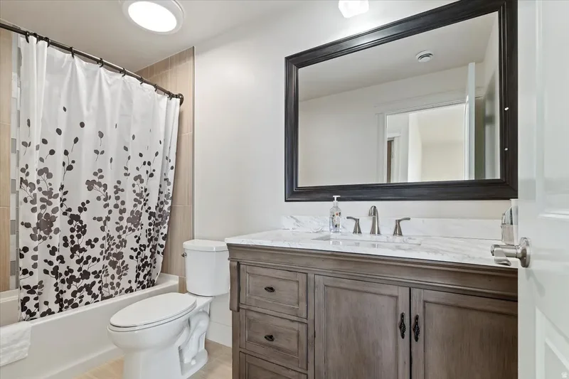 1013 W SEASONS VIEW CT N, Lehi, UT 84043, Lehi, Utah, United States. - Photo 28