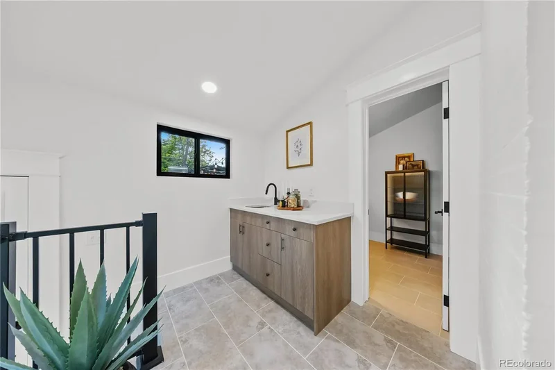 2541 Elm Street, Denver, Colorado, United States. - Photo 13