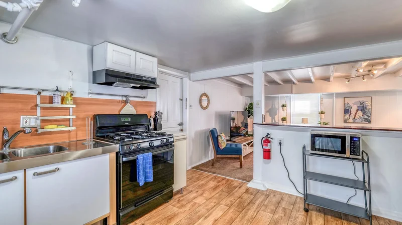 3 North Wissahickon Avenue , Ventnor City, NJ 08406, Ventnor City, New Jersey, United States. - Photo 34