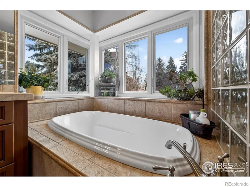 2184 W 116th Avenue, Thornton, Colorado, United States. - Photo 19