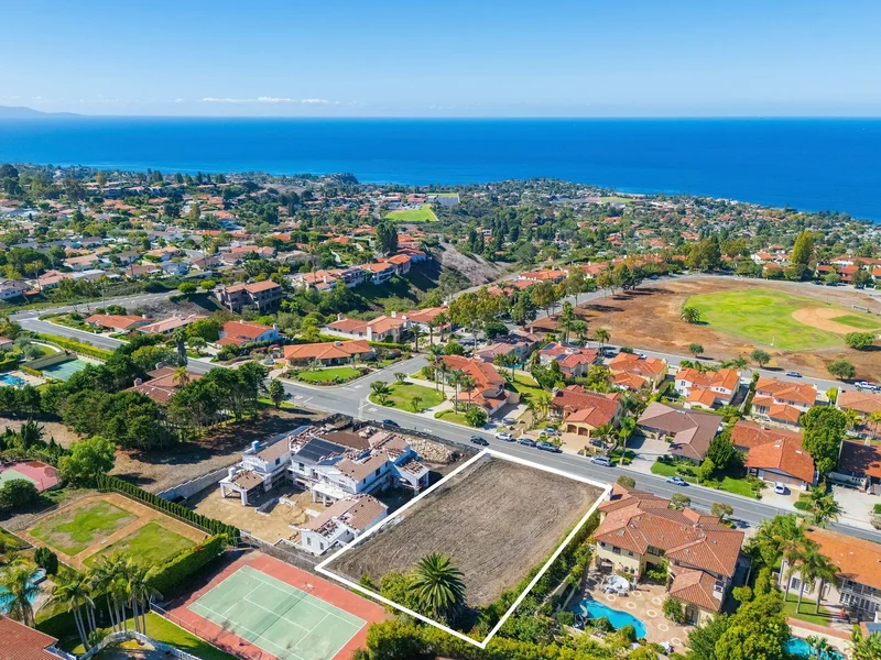 1520 Vía Zurita , Palos Verdes Estates, CA 90274, Rolling Hills Estates, California, United States. - Photo 2
