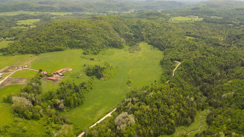 65 Ch. Tibbit, Wakefield, Quebec, Canada. - Photo 4