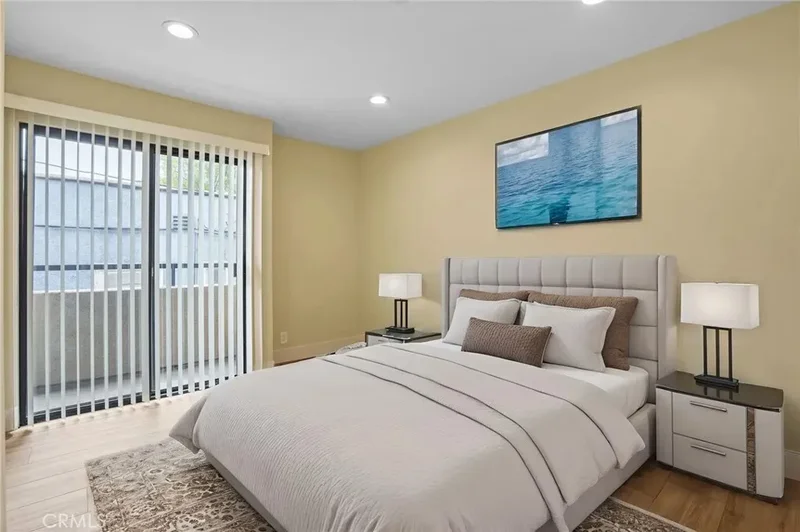 1207 N Columbus Avenue, Glendale, California, United States. - Photo 18