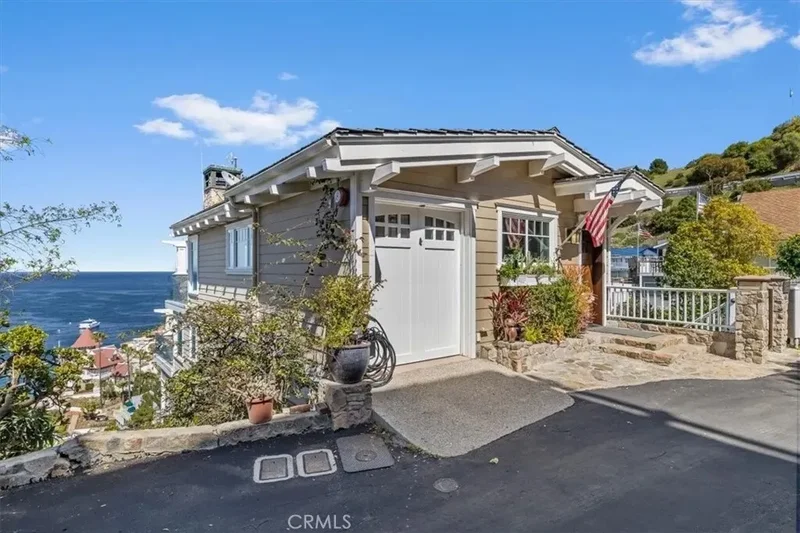 133 Upper Terrace Road, Avalon, California, United States. - Photo 52