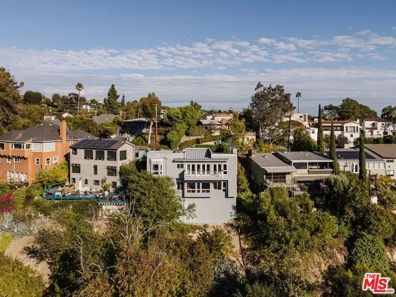1541 Silverwood Terrace, Los Angeles, California, United States. - Photo 6