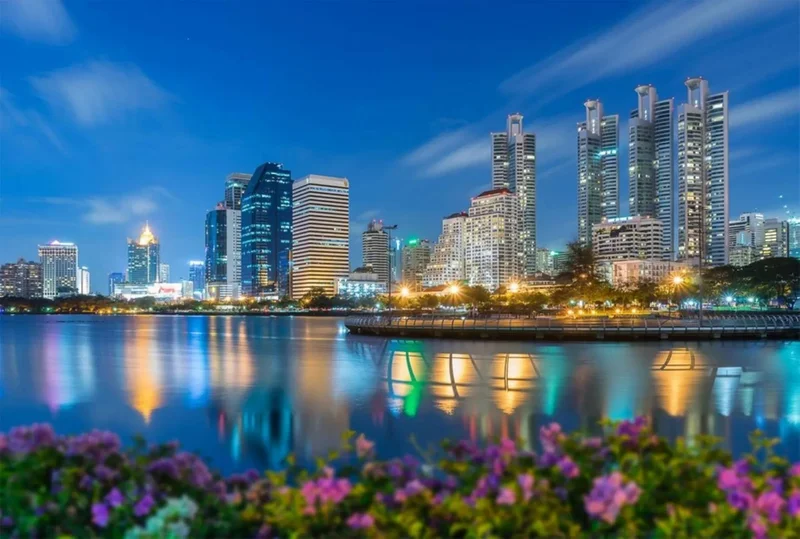 Bangkok, Asoke, Bangkok, Krung Thep Maha Nakhon, Thailand. - Photo 24