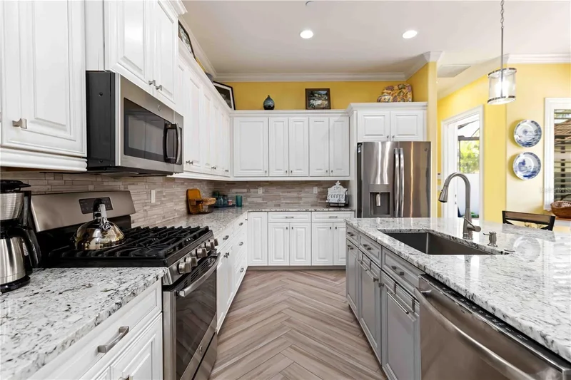 146 E TAMPA AVENUE, VENICE, FL 34285, Venice, Florida, United States. - Photo 25