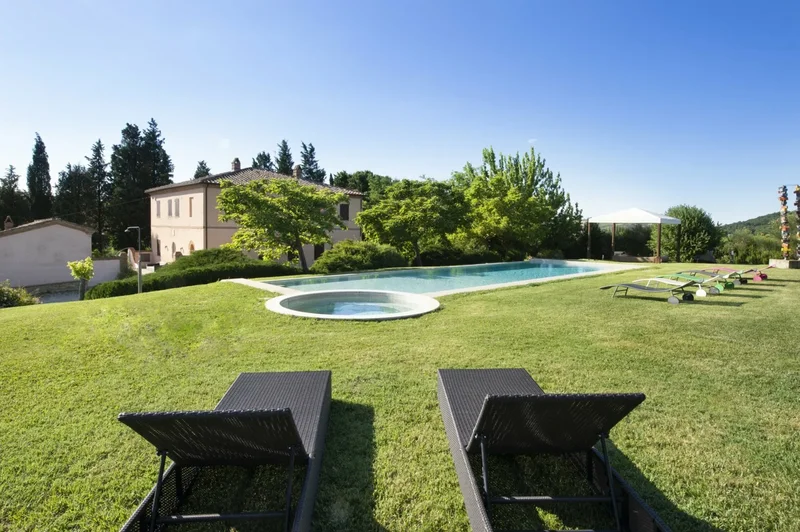 Tuscany real estate, real estate agency.