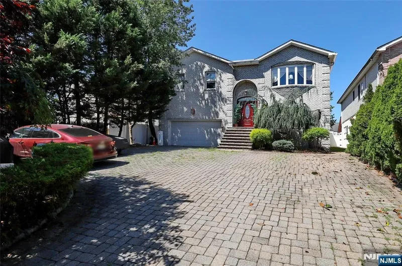 557 Schuyler Avenue, North Arlington, NJ 07031, North Arlington, New Jersey, United States. - Photo 19