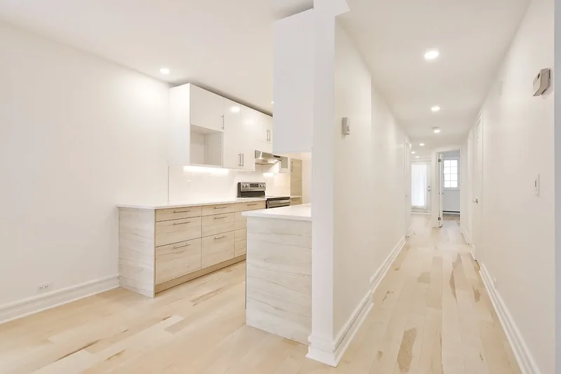 3243 Av. Lacombe, Cote Des Neiges Notre Dame De Grace, QC H3T1L6, Montréal, Quebec, Canada. - Photo 15