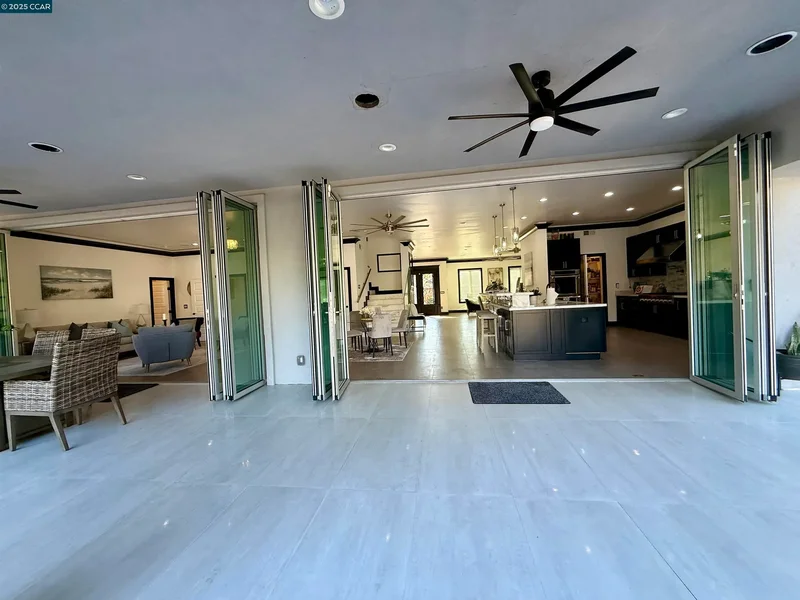 3318 Ellesmere Court, Walnut Creek, California, United States. - Photo 10