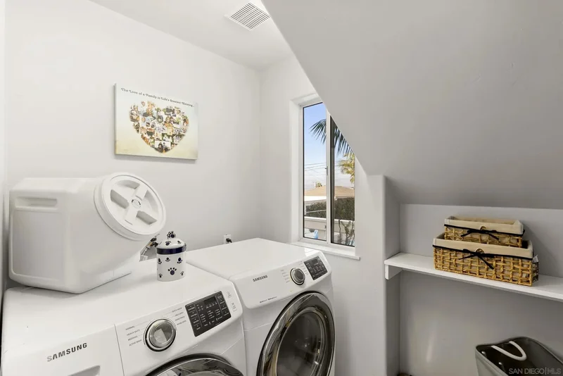 4474 Niagara Ave, San Diego, California, United States. - Photo 13