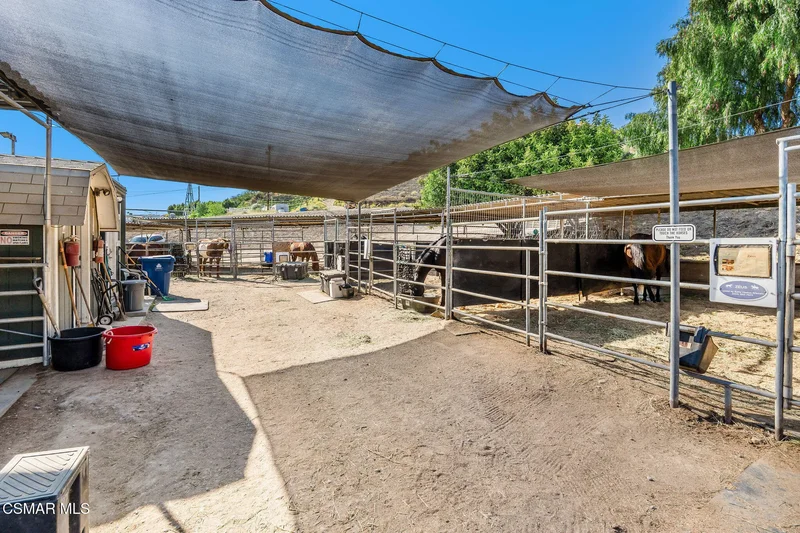 11270 Dominica Avenue, Los Angeles, California, United States. - Photo 19