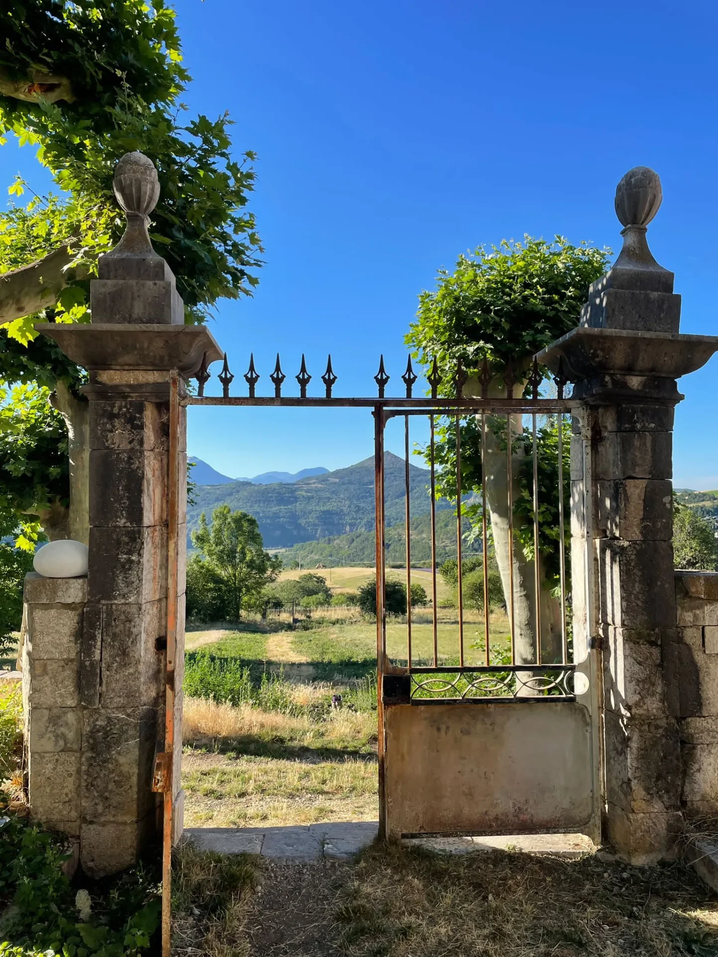 Digne, Provence-Alpes-Côte d'Azur, France. - Photo 24