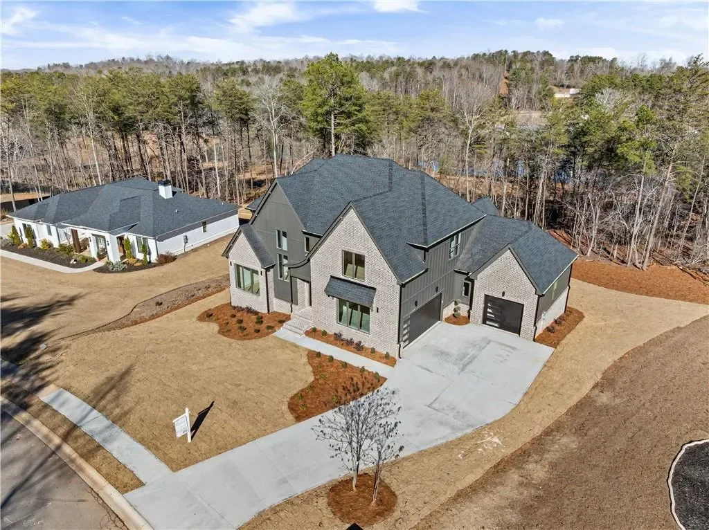6084 BLUEWATER Boulevard, Gainesville, Georgia, United States. - Photo 17