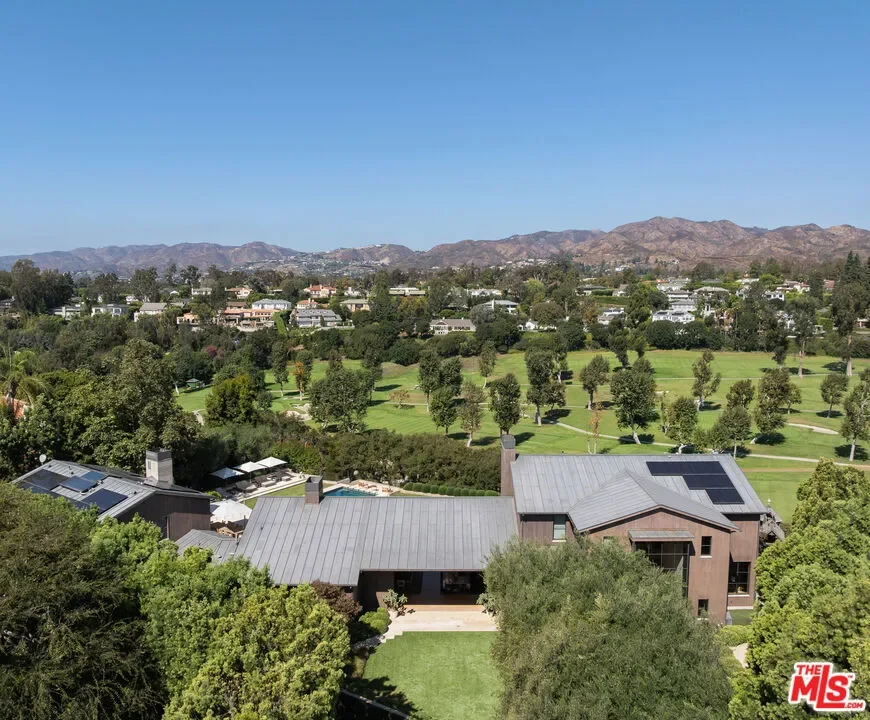 859 Woodacres Road, Santa Monica, California, United States. - Photo 46