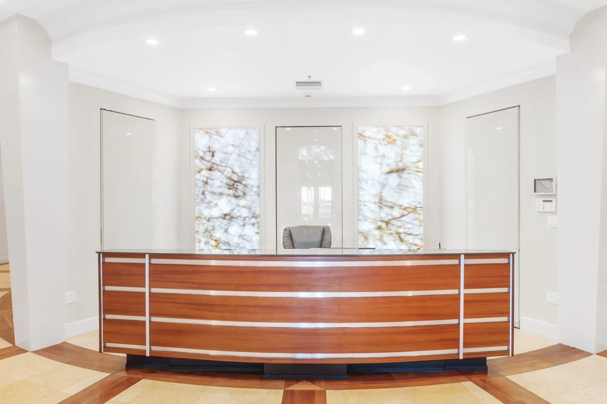 201 S Narcissus Avenue 605, West Palm Beach, Florida, United States. - Photo 3