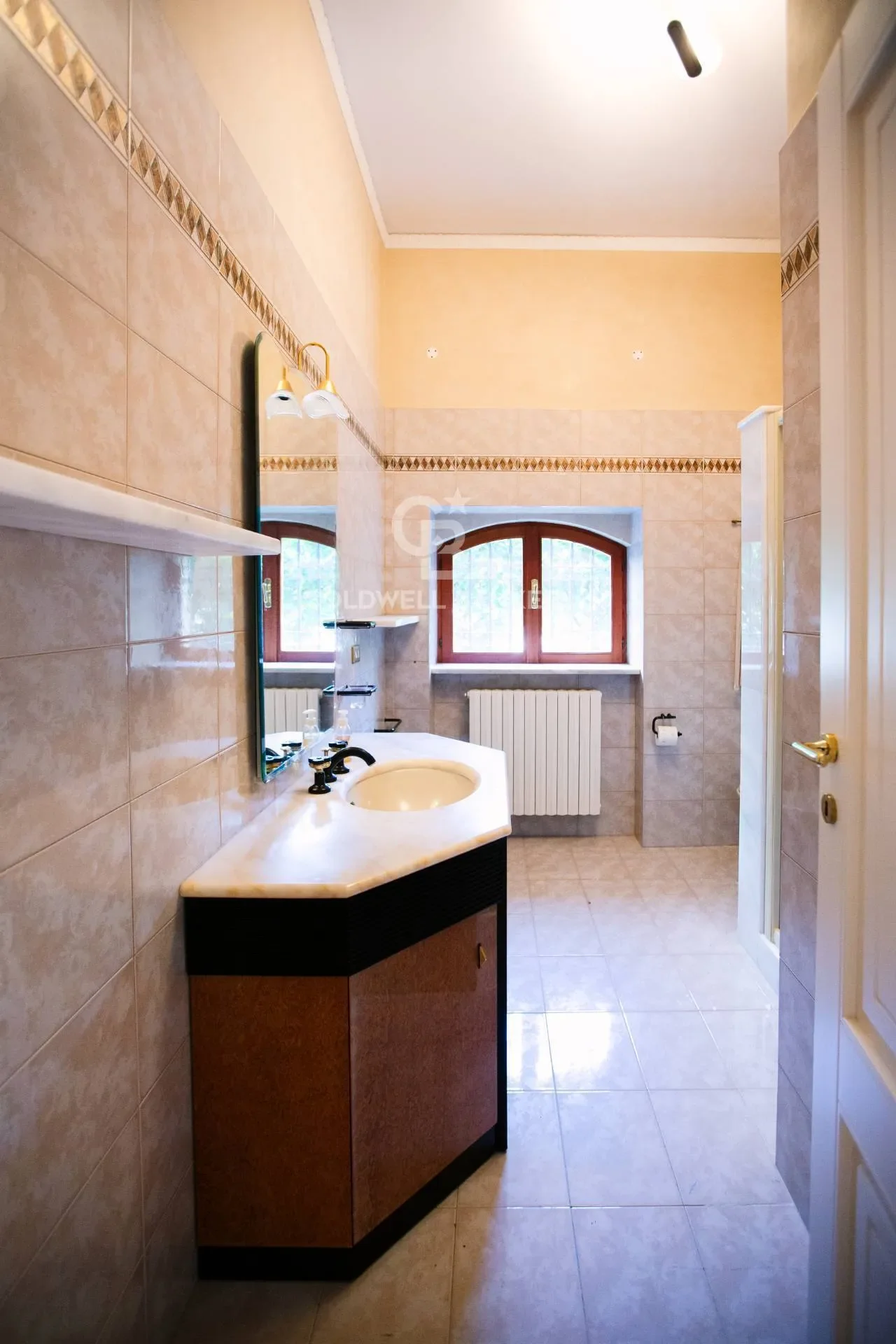 via IV novembre 22, Campobasso, Molise, Italy. - Photo 41