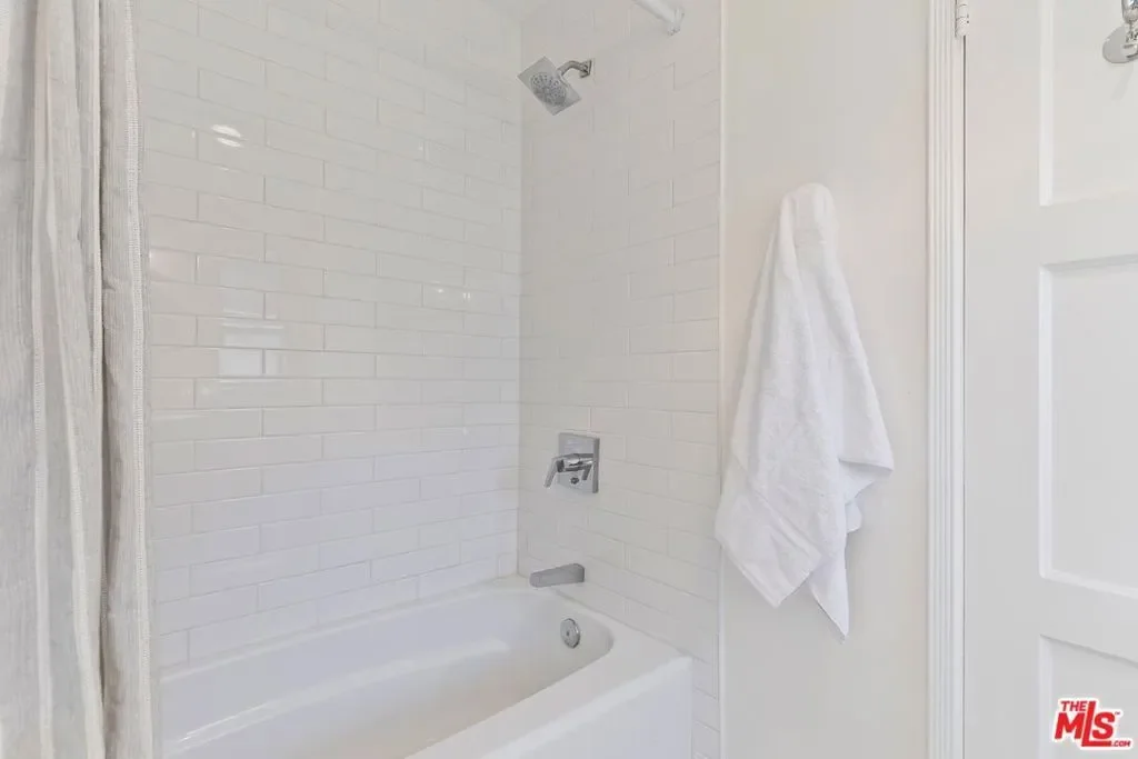 9125 David Avenue, Los Angeles, California, United States. - Photo 14