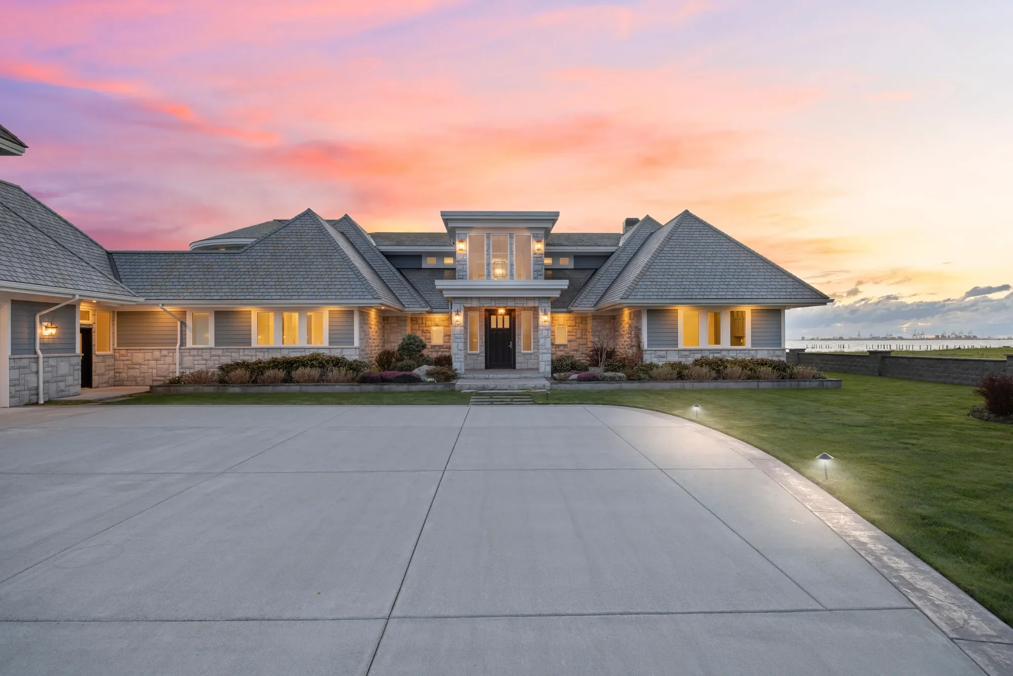 581 Marine Dr , Point Roberts, WA 98281, Point Roberts, Washington, United States. - Photo 28