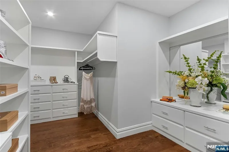707 Black Hawk Lane, Franklin Lakes, NJ 07417, Franklin Lakes, New Jersey, United States. - Photo 50