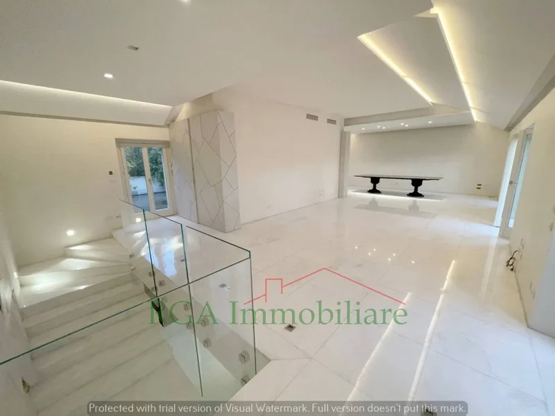 Viale Vittorio Emanuele ii, Bergamo, Lombardy, Italy. - Photo 17
