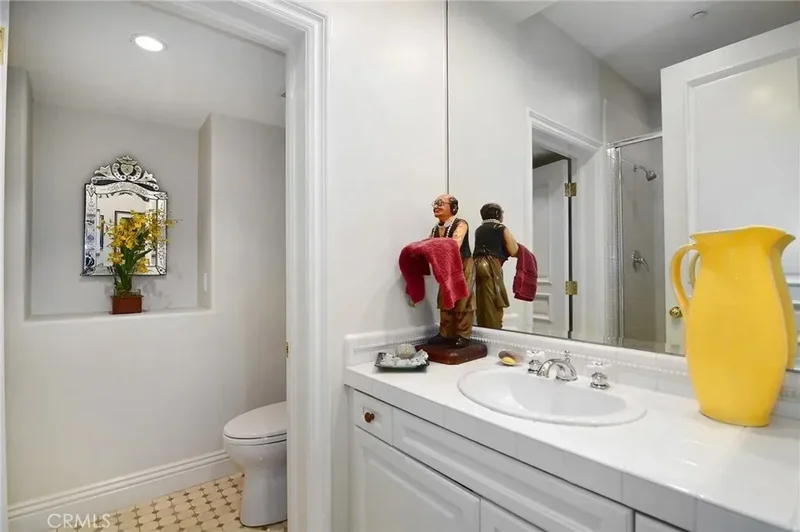 19134 Briarfield Way, Los Angeles, California, United States. - Photo 28