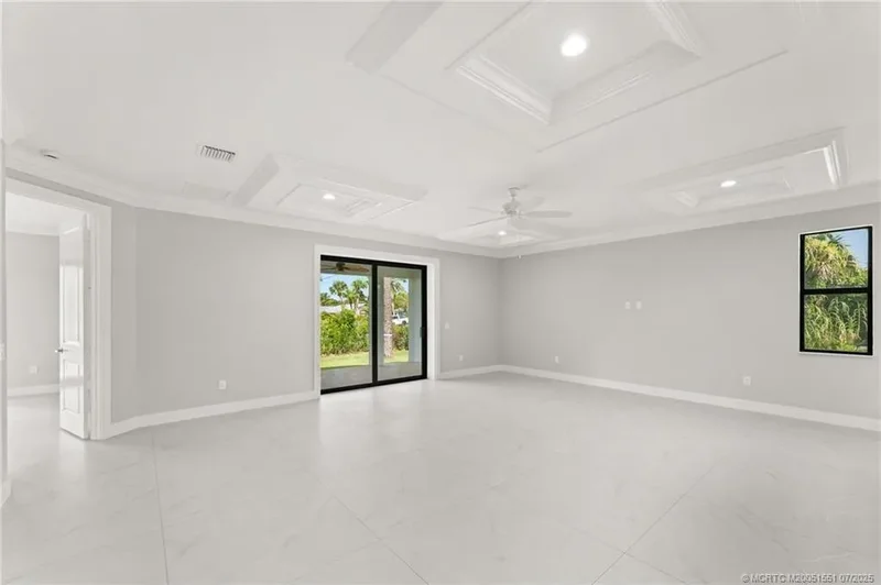 5460 SE Front Avenue, Stuart, Florida, United States. - Photo 13